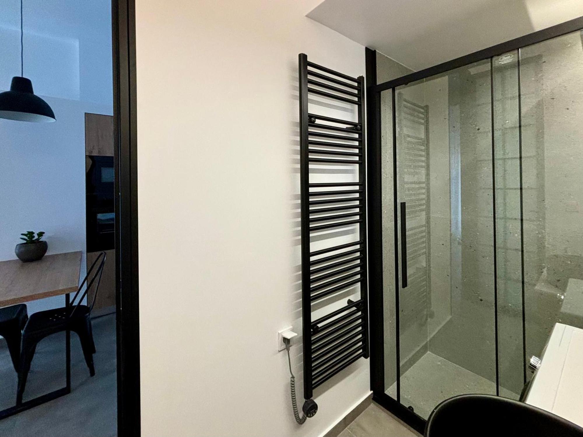 Industrial Loft Comfort Living كاندية المظهر الخارجي الصورة